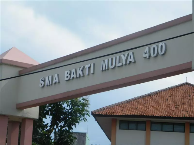 SMA di Jakarta yang Mengahasilkan Lulusan Artis